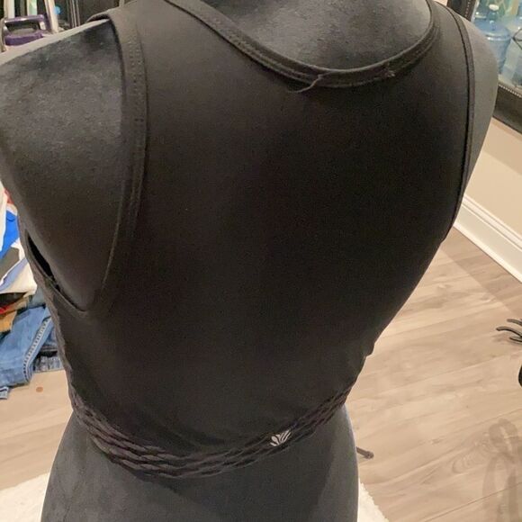 #163 Crop top - Picture 3 of 7